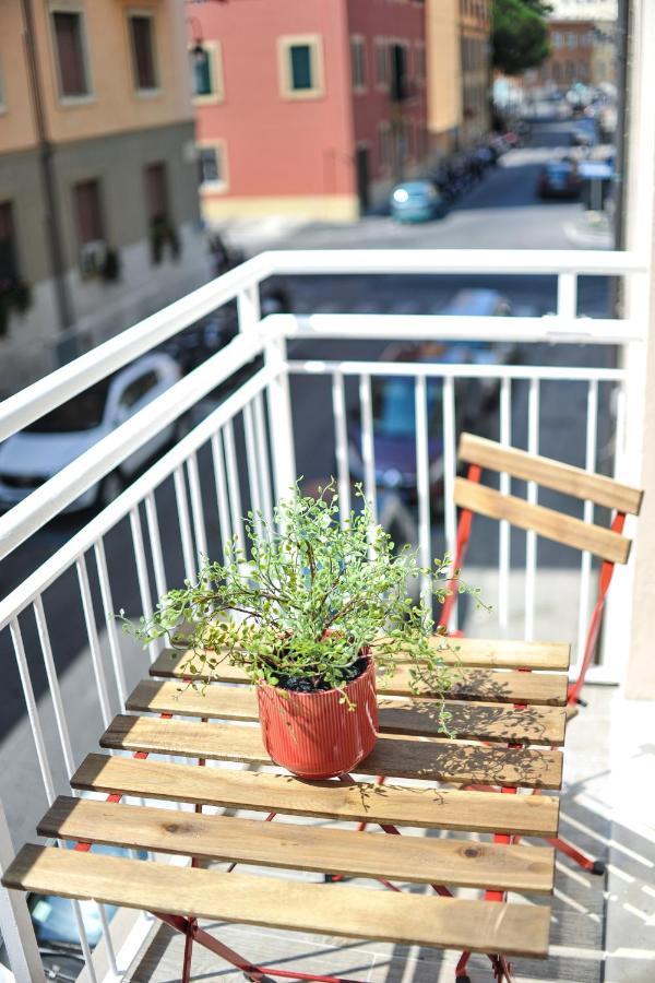 Butterfly B&B Ливорно Екстериор снимка