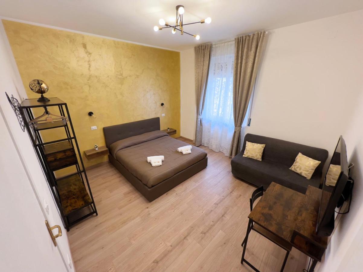 Butterfly B&B Ливорно Екстериор снимка