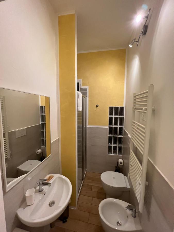 Butterfly B&B Ливорно Екстериор снимка